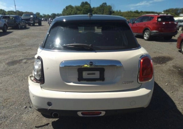 MINI Cooper cena 30000 przebieg: 46000, rok produkcji 2018 z Gorzów Śląski małe 121